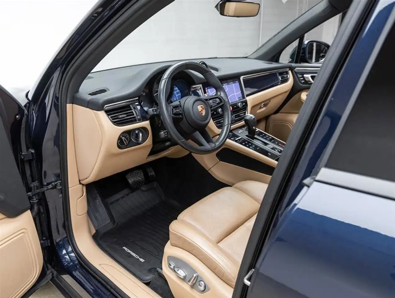 Porsche Macan снимка Porsche Macan