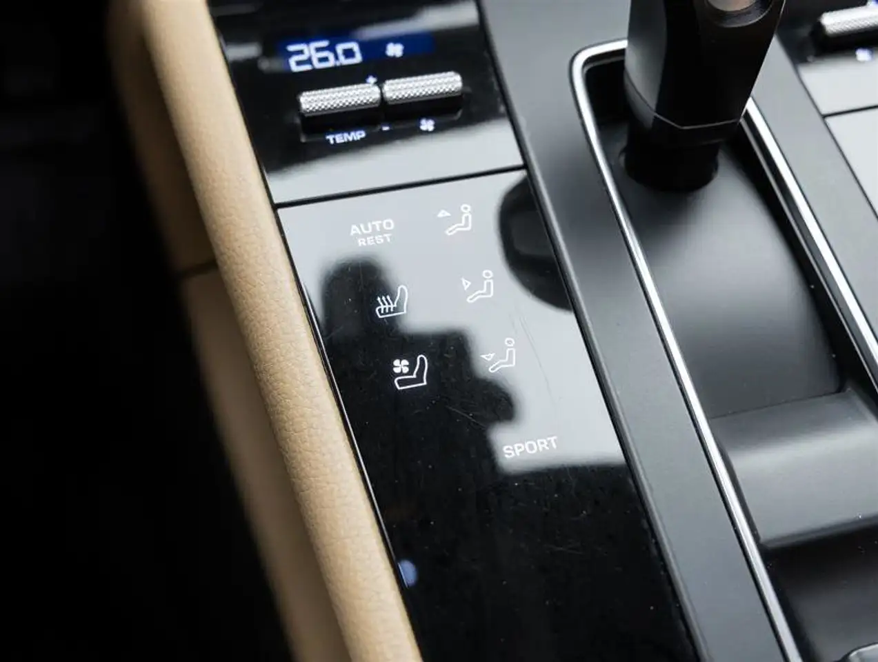 Porsche Macan снимка Porsche Macan