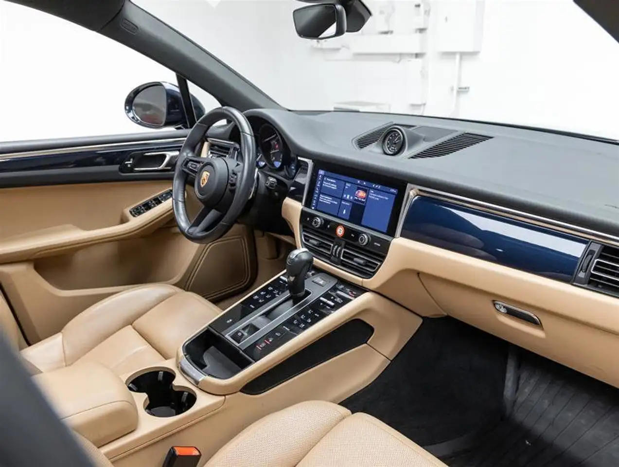 Porsche Macan снимка Porsche Macan
