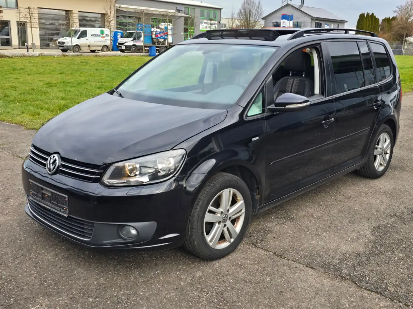 Volkswagen Touran 2.0 TDI Match PANO ALU SHZ AHK 7-SITZE Schwarz - 1