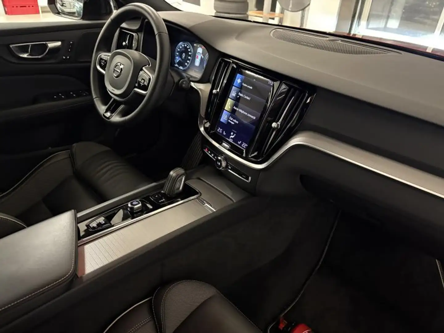 Volvo V60 R-Design - AUTOMATIQUE - GPS - CAMERA Rouge - 2