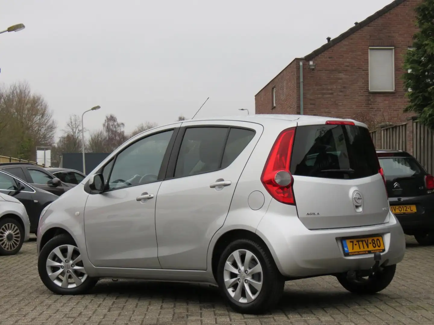 Opel Agila 1.0 Berlin | AIRCO | TREKHAAK | BOUWJAAR 2014 | EL Grau - 2