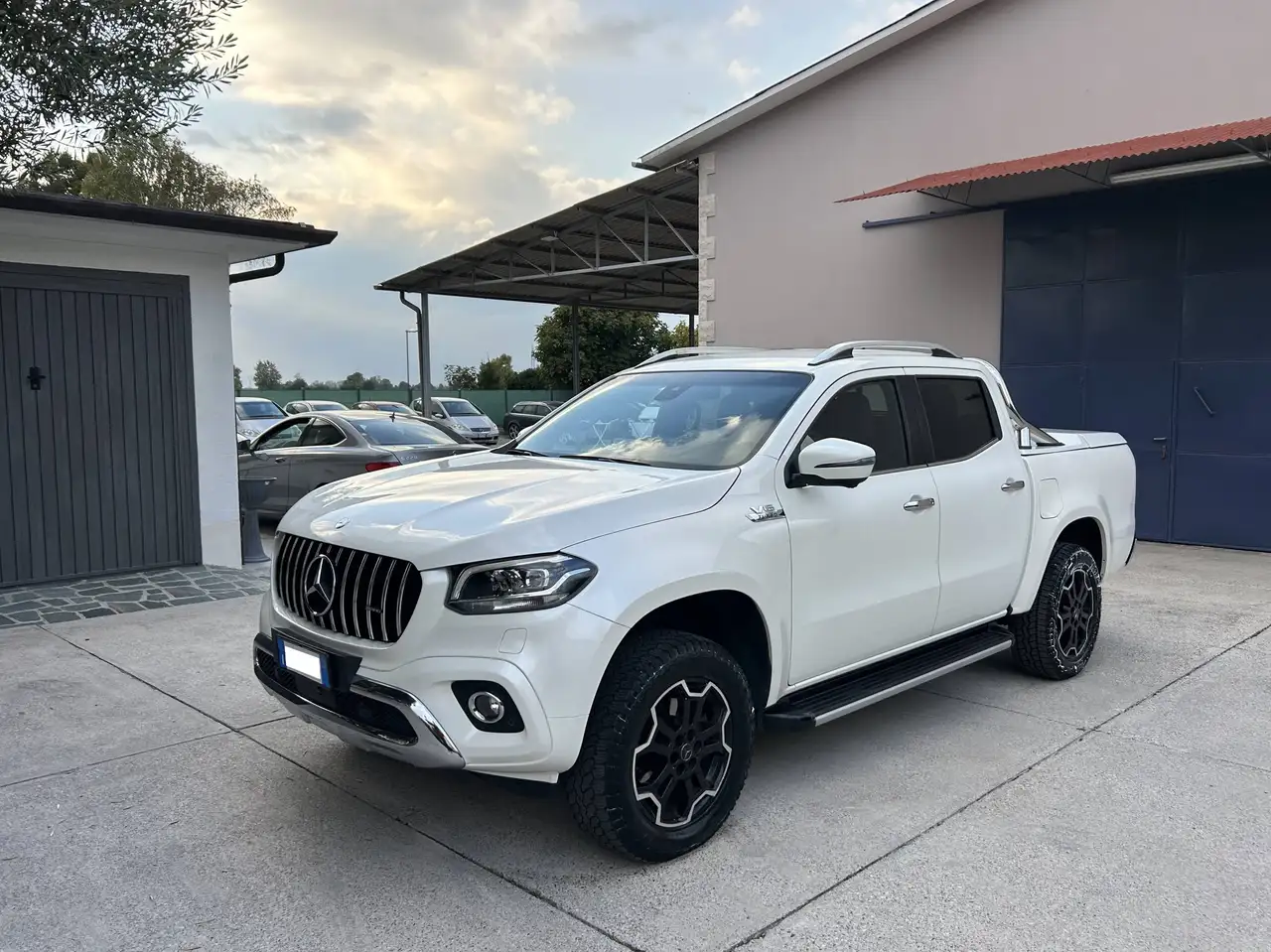 Mercedes-Benz X 350
