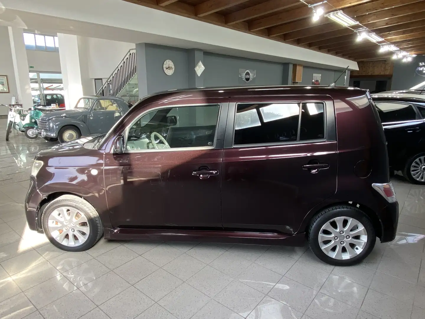 Daihatsu Materia 1.3 Hiro greenpowered Burdeos - 2