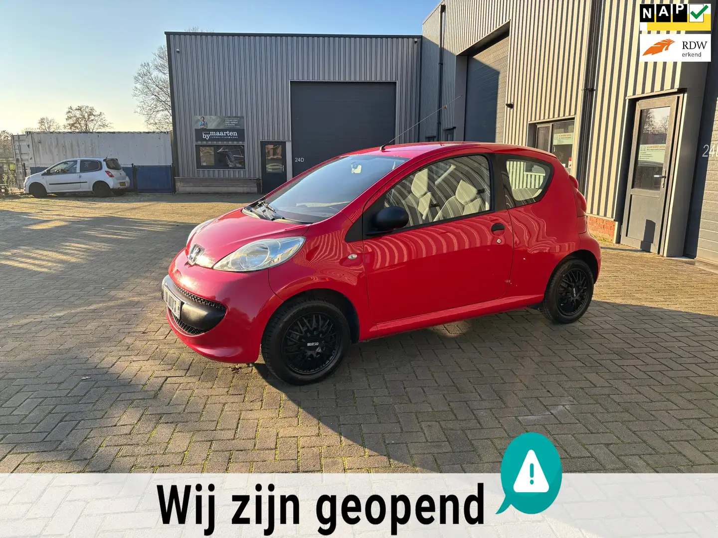 Peugeot 107 1.0-12V XR TOP OCCASION NIEUW BINNEN Rot - 1