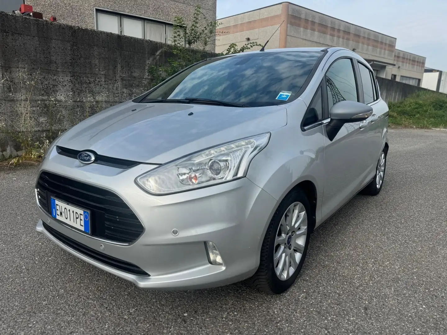 Ford B-Max B-Max 1.4 Business Titanium Gpl 86cv Ezüst - 2