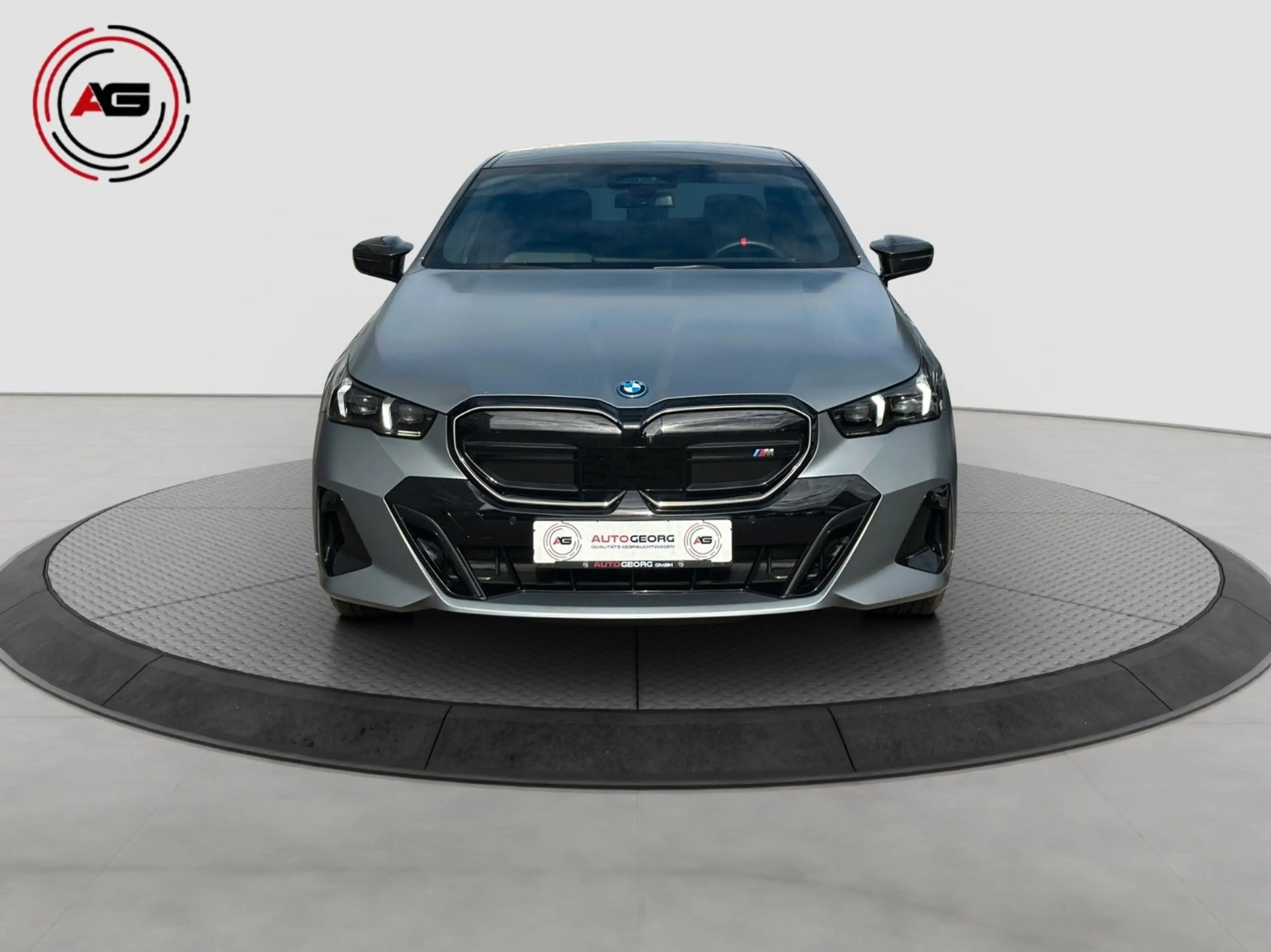 BMW i5 M60 PRO xDr ACC PANO SITZKLIMA B&W 360°FROZEN — photo 2