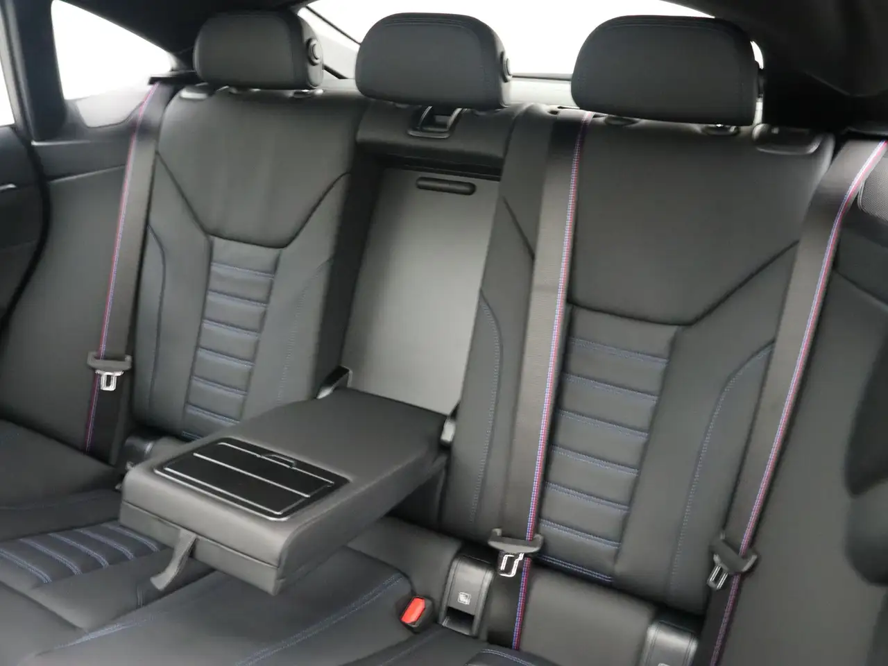 BMW i4 2026 — фото 15