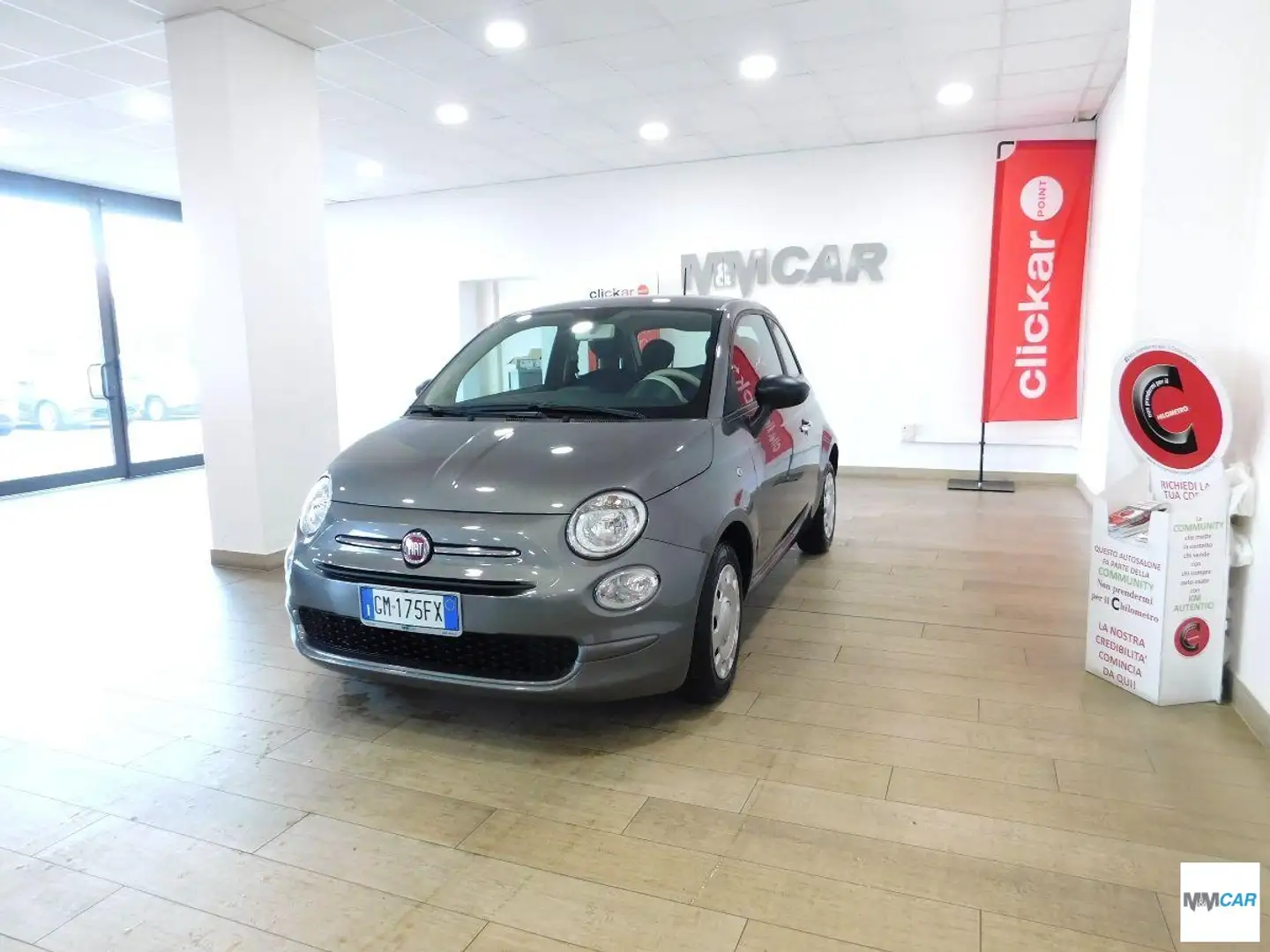Fiat 500 1.0 Hybrid Cult Grau - 2