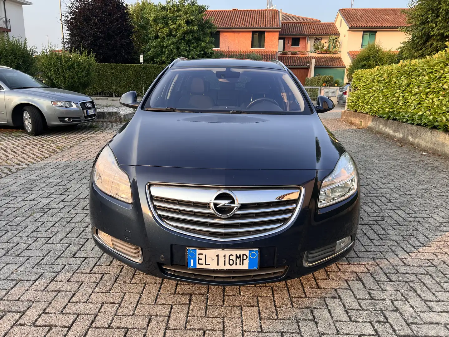 Opel Insignia Insignia Sports Tourer 2.0 Bleu - 2