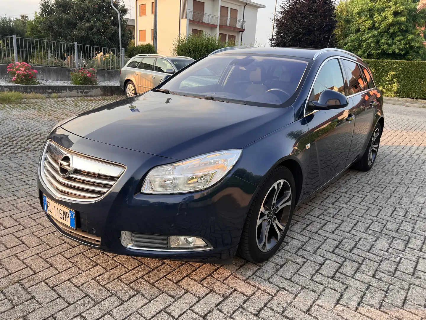 Opel Insignia Insignia Sports Tourer 2.0 Bleu - 1