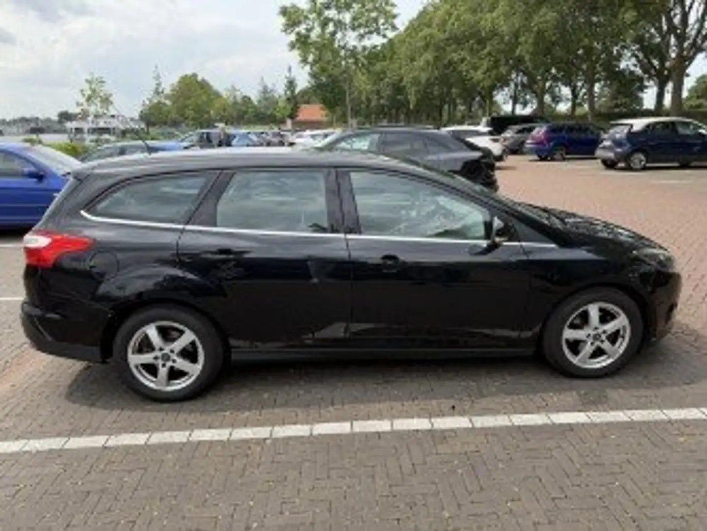 Ford Focus Focus 1.6 TDCI ECO. L. Ti. Zwart - 2