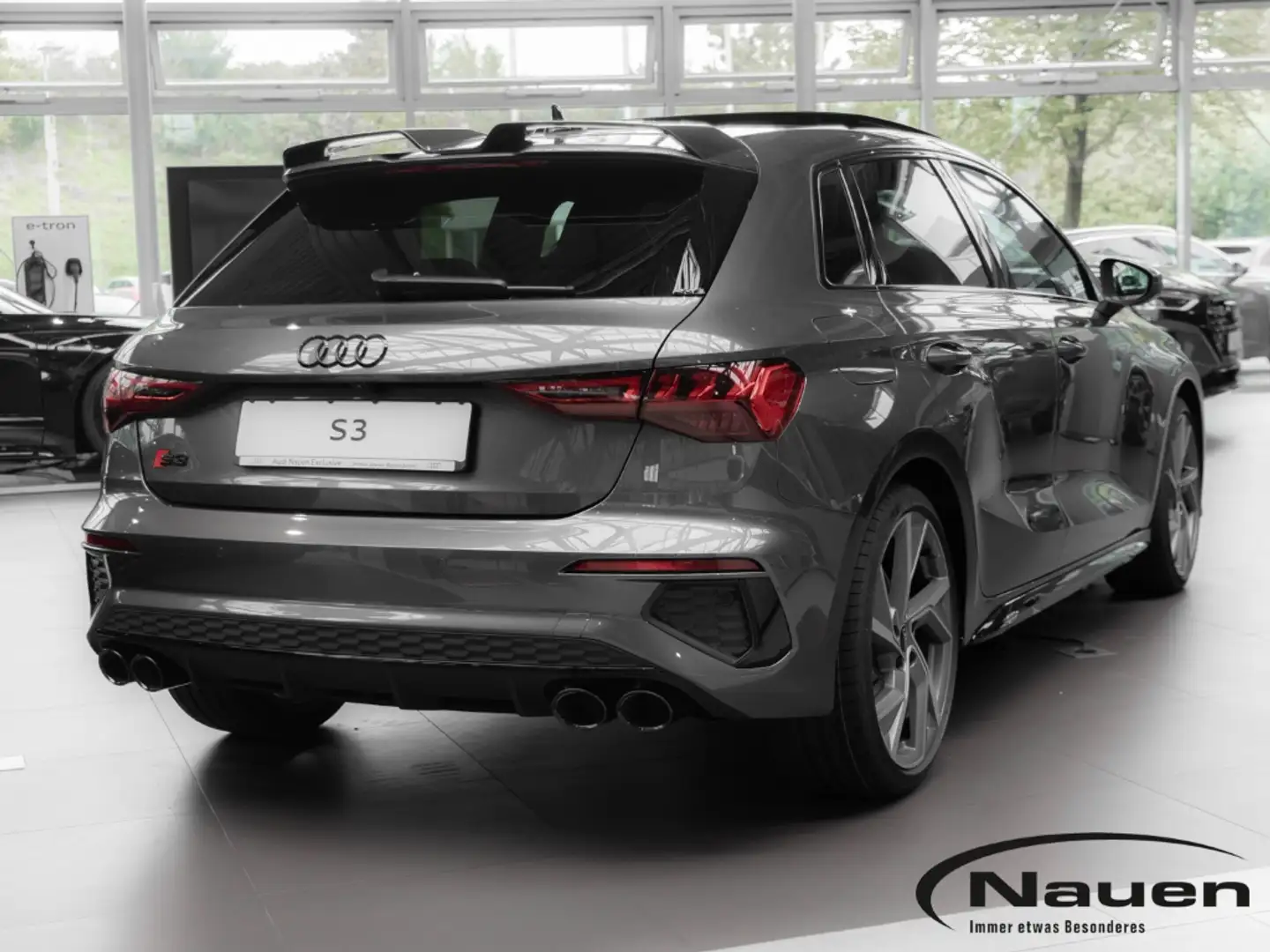 Audi S3 Sportback *ohne Anz. 599€ *NP: 69085€ Šedá - 2