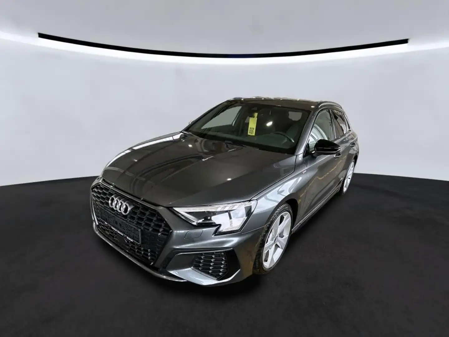 Audi A3 Sportback 30 TDI S line Kamera/Head up Grijs - 1