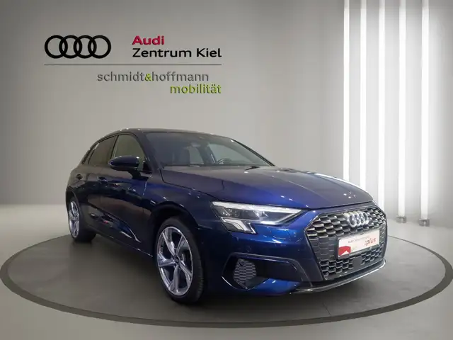 Audi A3 view 4