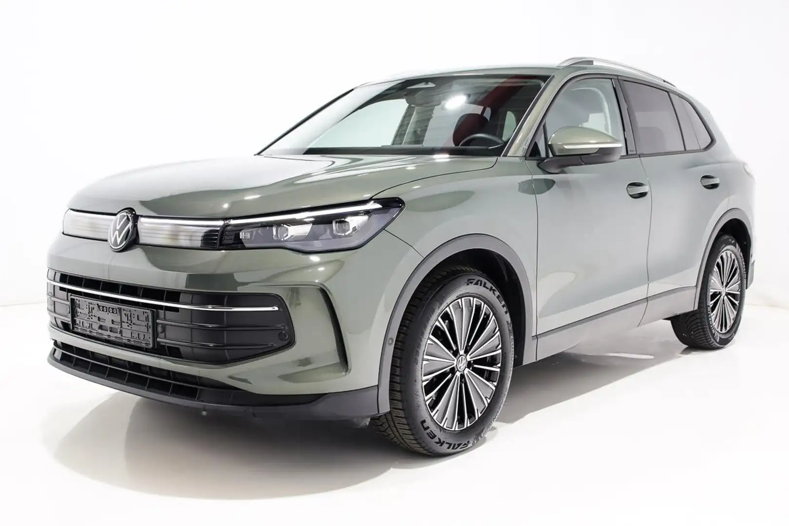 Volkswagen Tiguan 1.5 eTSI 130 DSG LED GPS ACC CAMERA JA18 Groen - 2