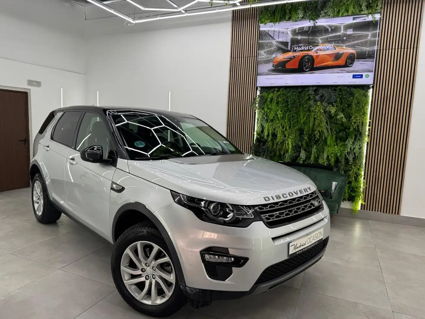 Land Rover Discovery Sport 2.0TD4 Pure 4x4 Aut. 150 Gris - 1