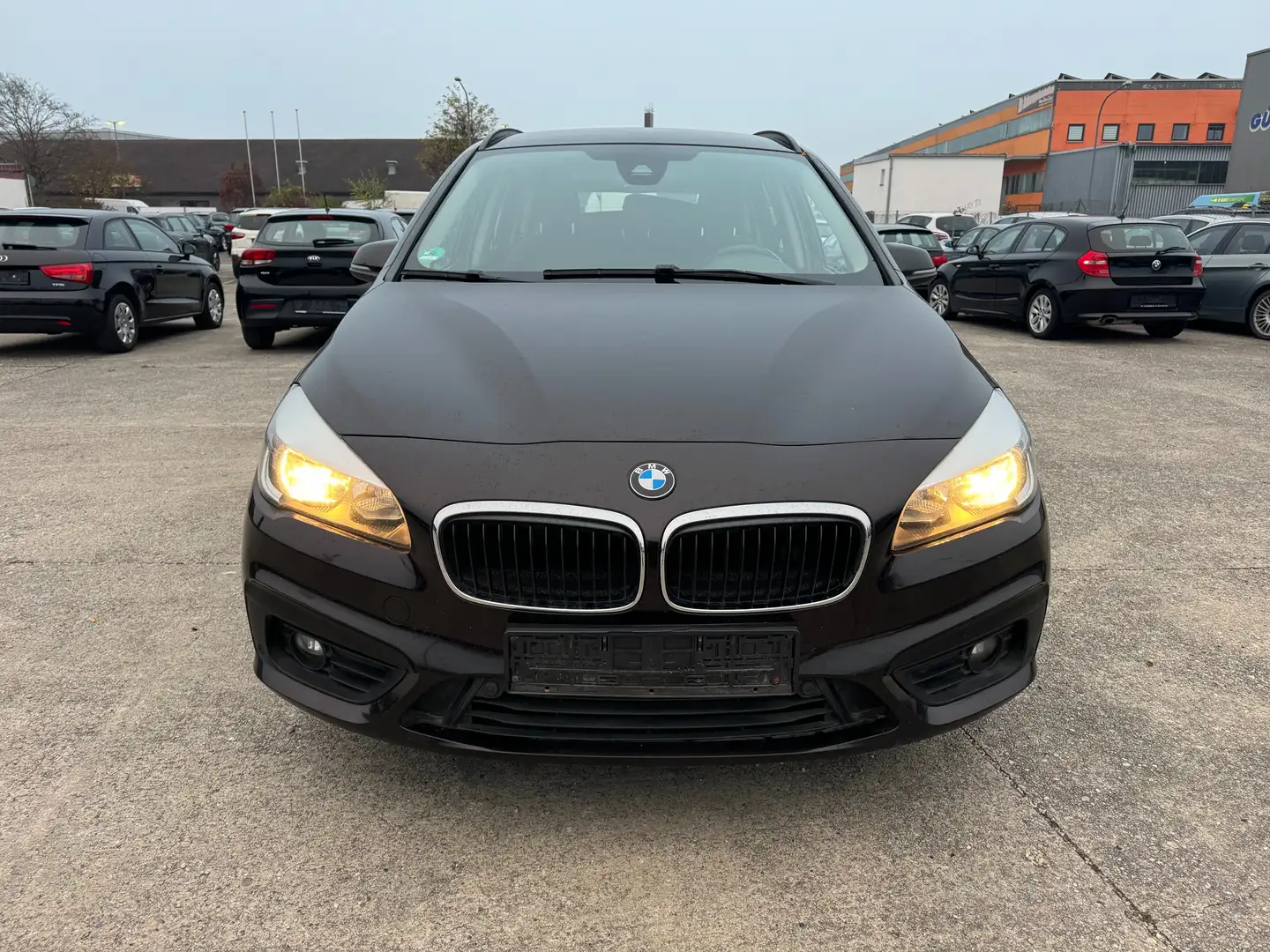 BMW 218 218 d Gran Tourer Advantage XL Lang Automatik Schwarz - 2