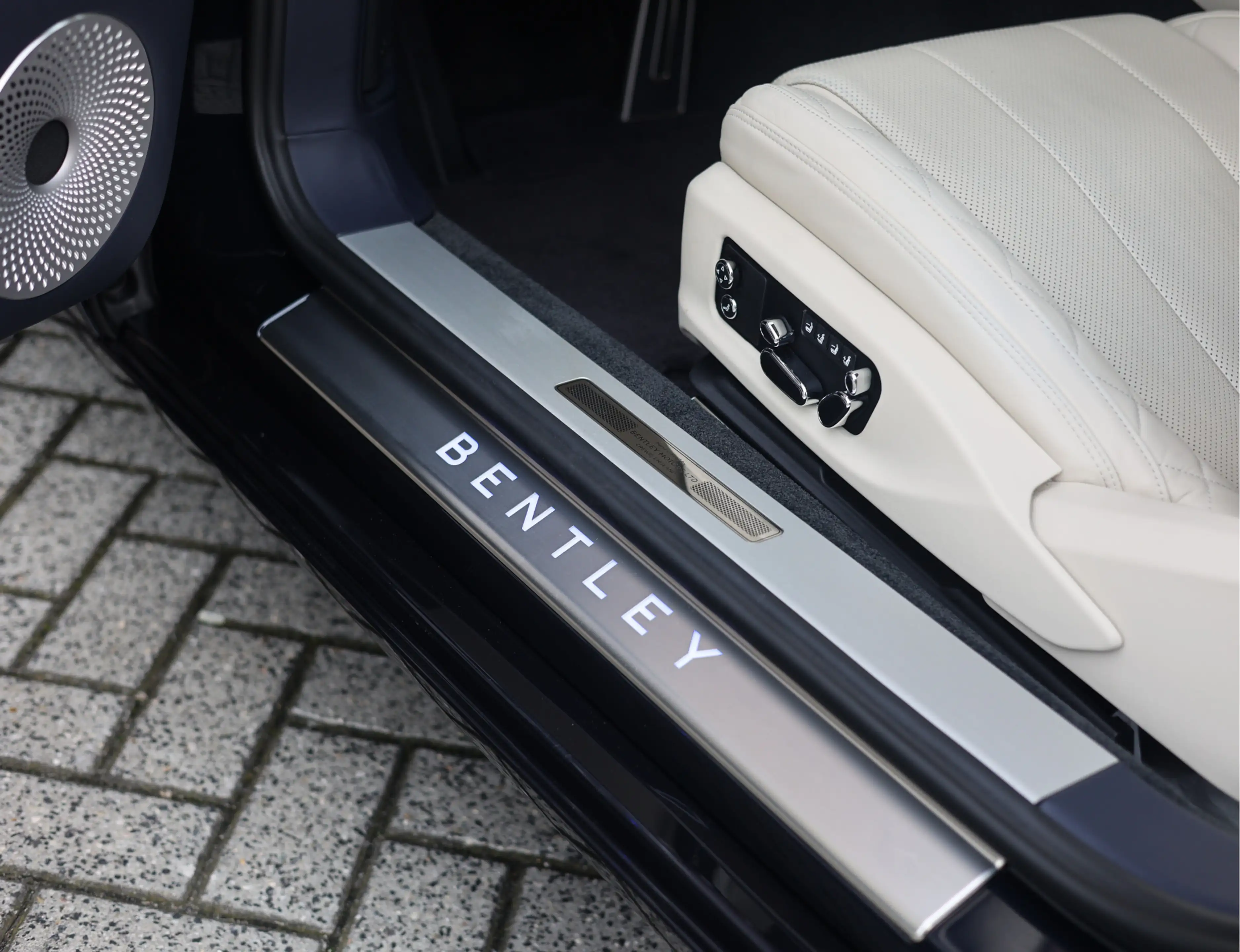 Bentley Continental GT 4.0 V8 | Bang & Olufsen - Nieuwstaat! — photo 37