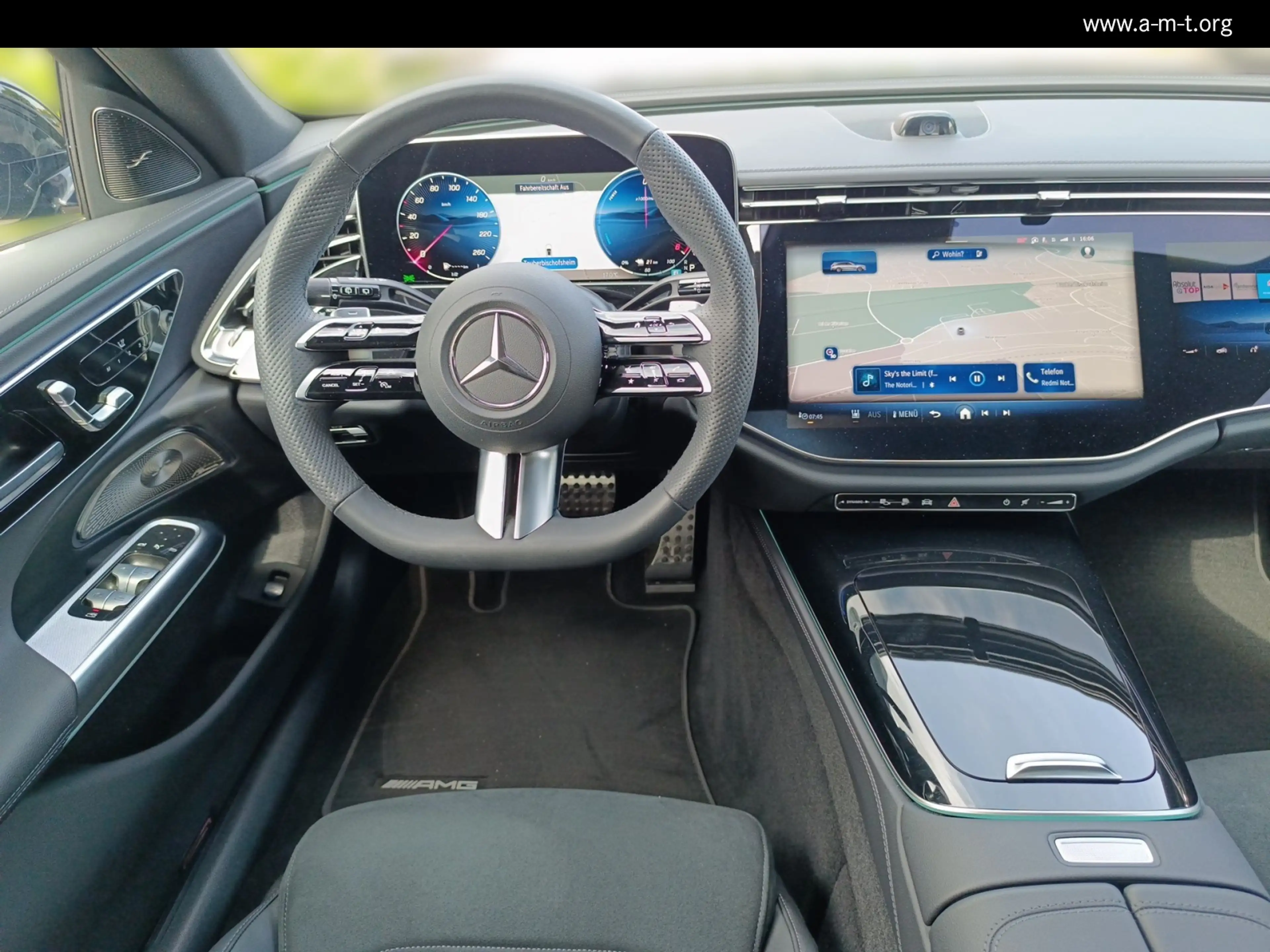 Mercedes-Benz E 300 E 300 de T AMG Premium*Pano*AHK*Superscreen*DC LED — photo 8