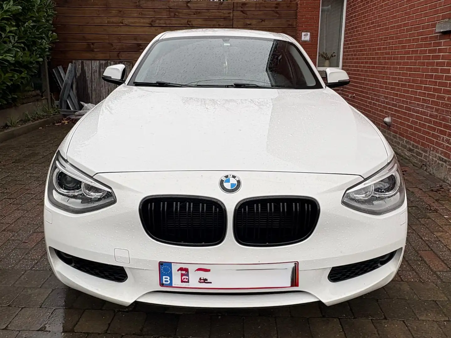 BMW 114 114i Blanc - 1