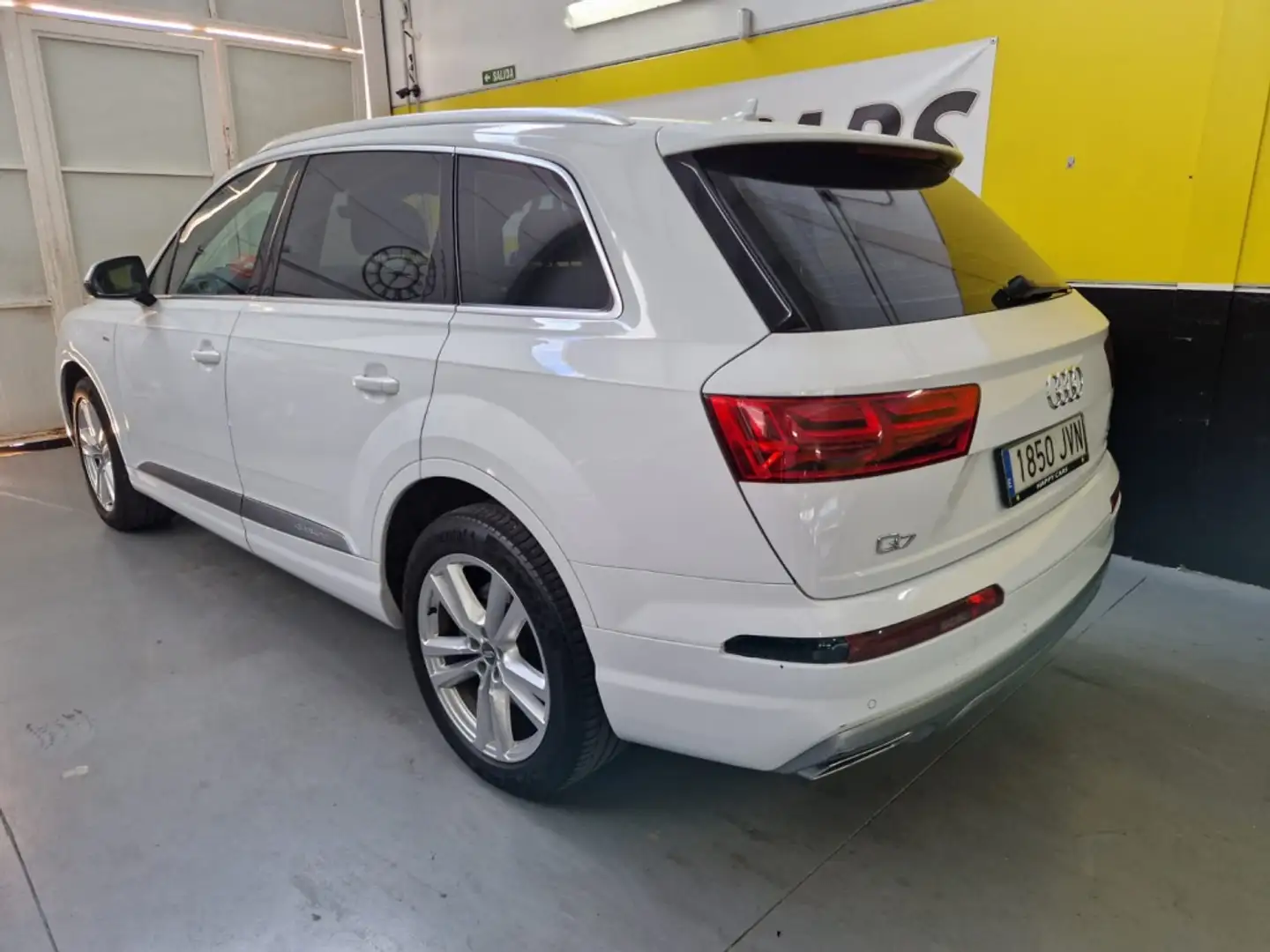 Audi Q7 3.0TDI Black line edition quattro Tip. 200kW Blanco - 2