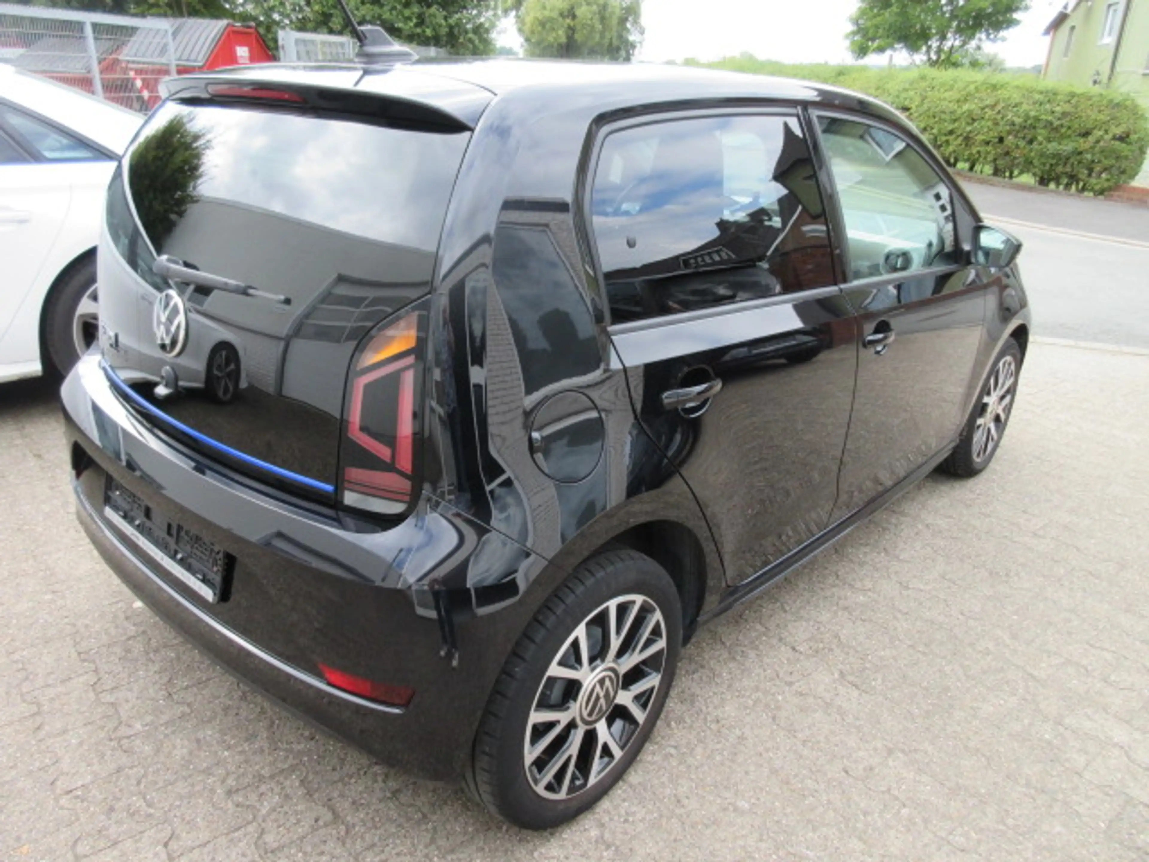 Volkswagen e-up! Style "Plus" Automaik NAVIV KAMERA GRA ALU APS SITZHEIZUNG CLIMATRONIC — photo 2