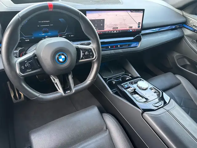 BMW i5 view 13