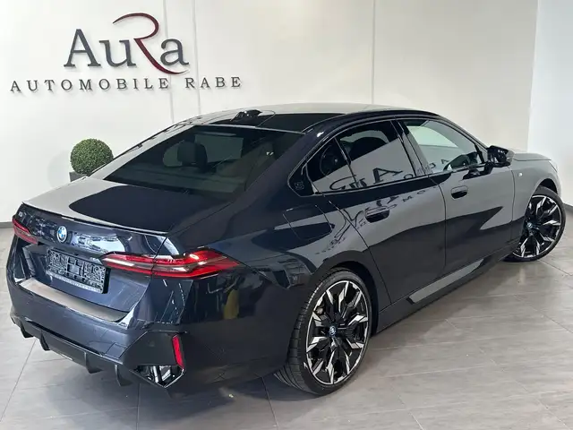 BMW i5 view 5