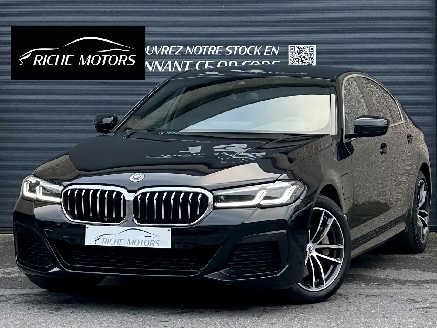BMW 530 e PHEV / M Sport / HK / LED / Att. remorque / TVA Zwart - 1