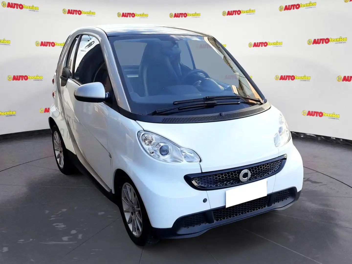smart forTwo fortwo 1000 45 kW MHD coupé pure Weiß - 1