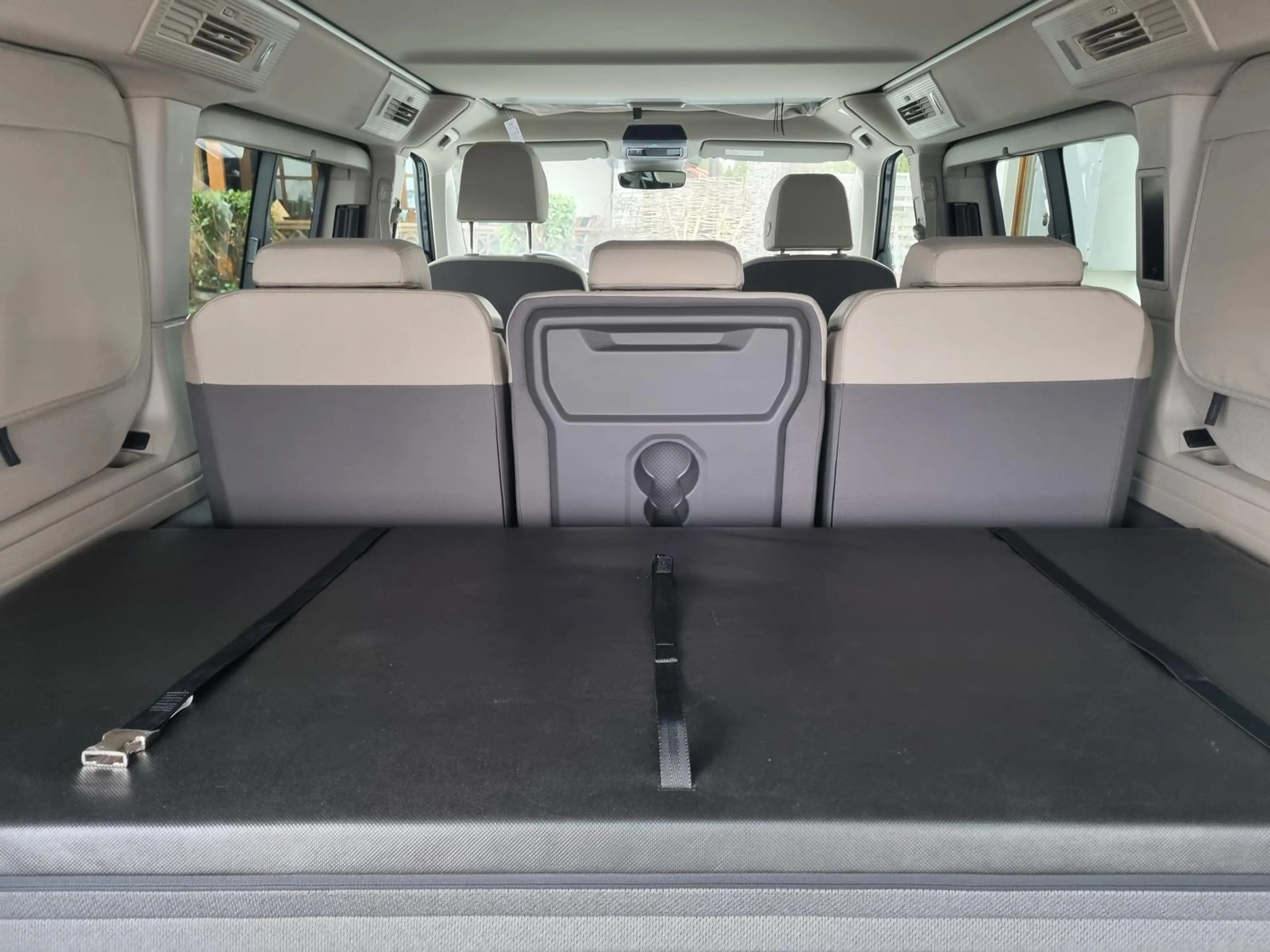 Volkswagen T7 California Beach Camper 2.0 TDI DSG - AHK - Luftstandheizung — photo 20