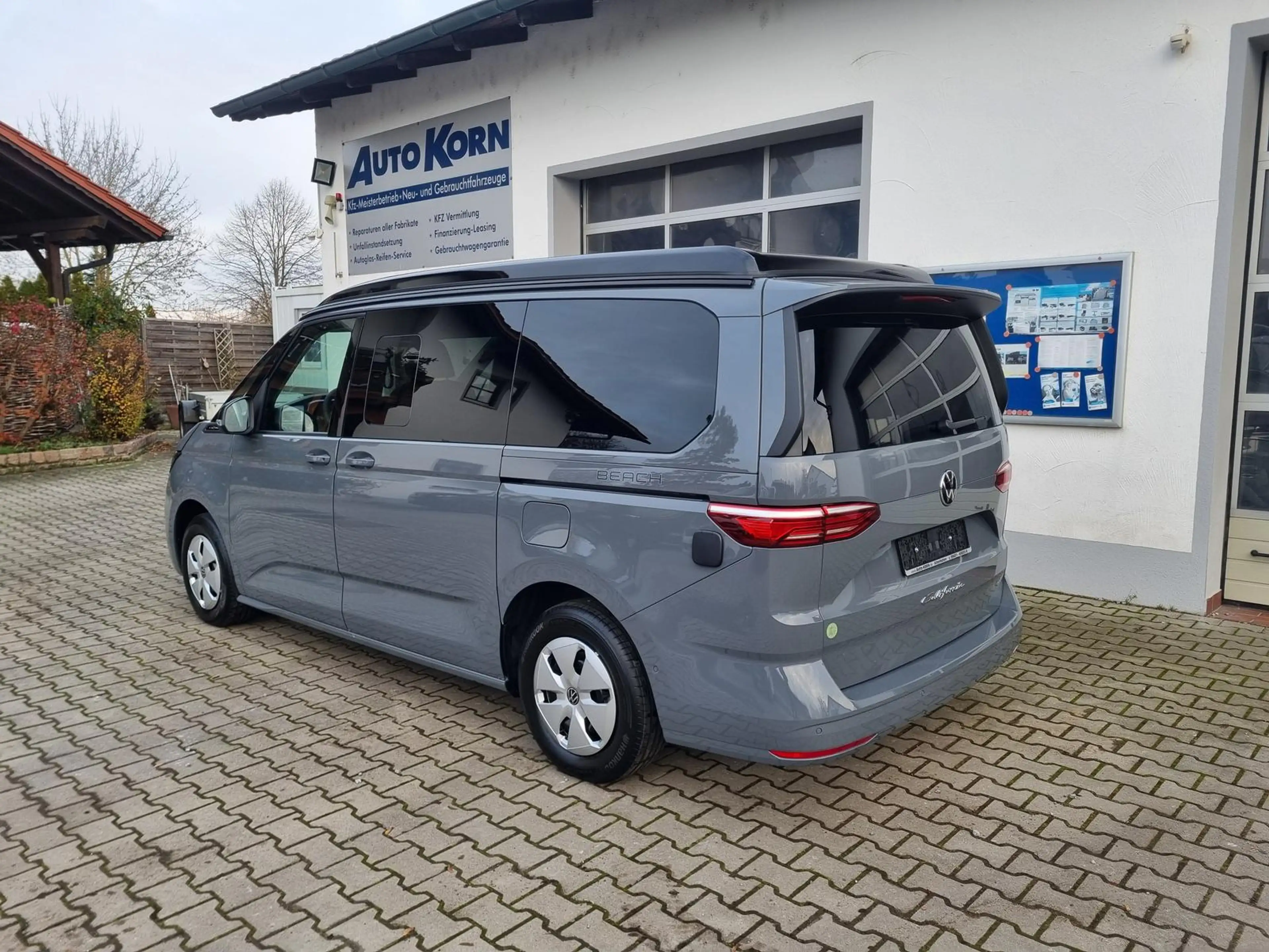 Volkswagen T7 California Beach Camper 2.0 TDI DSG - AHK - Luftstandheizung — photo 5