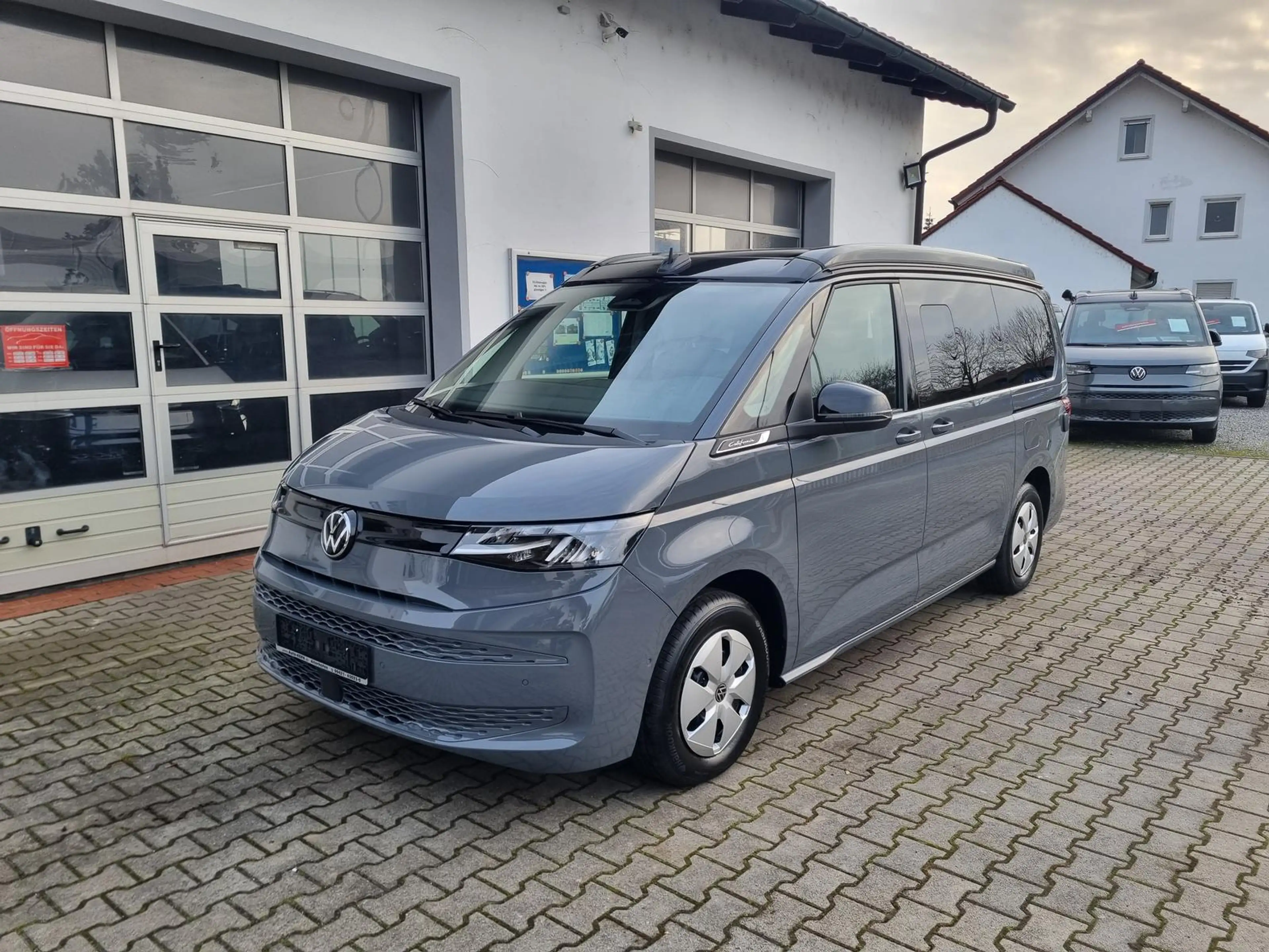 Volkswagen T7 California Beach Camper 2.0 TDI DSG - AHK - Luftstandheizung — photo 4