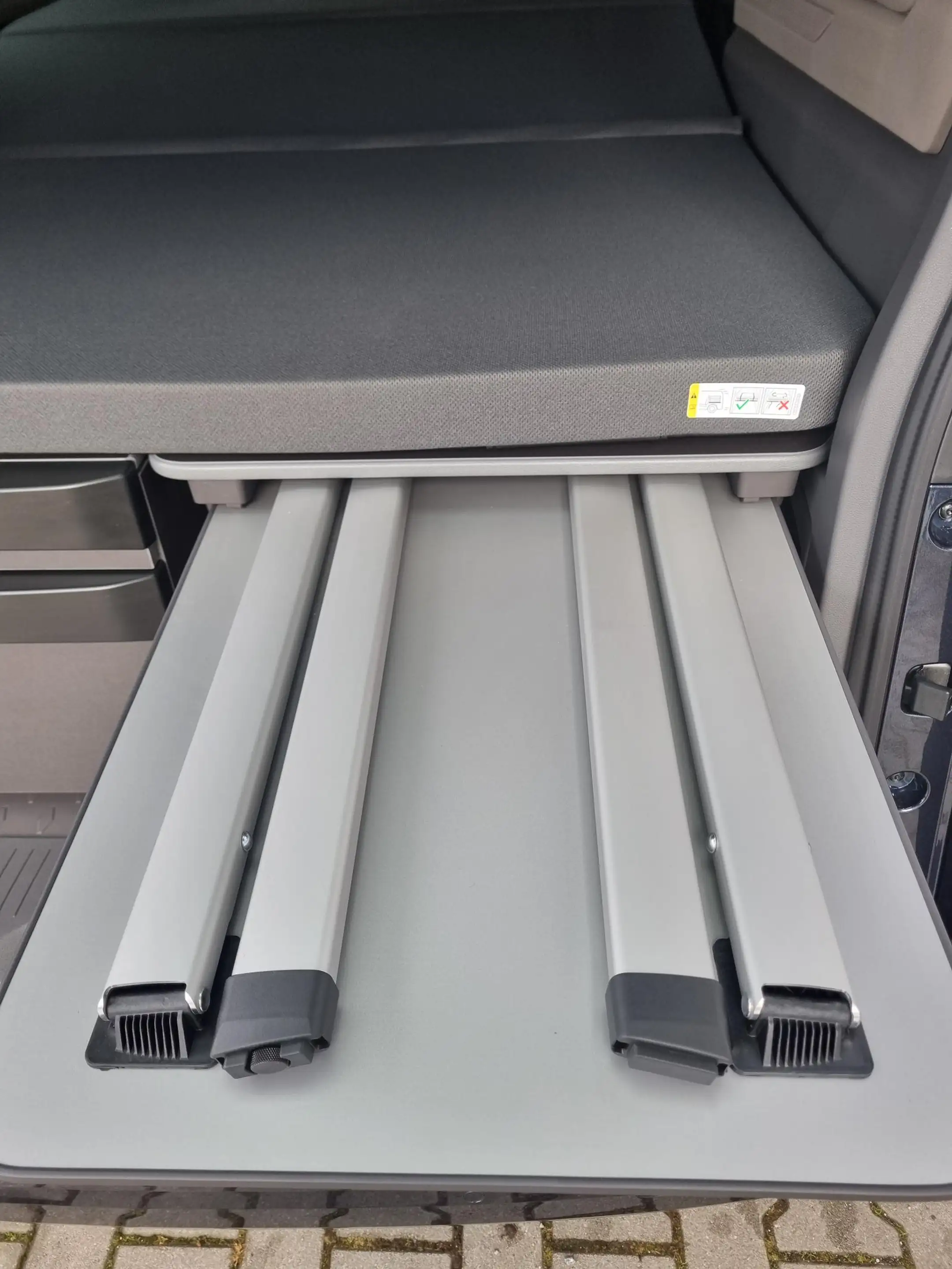 Volkswagen T7 California Beach Camper 2.0 TDI DSG - AHK - Luftstandheizung — photo 17