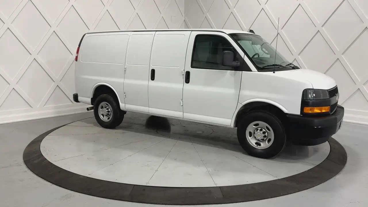 Chevrolet Express 2500 снимка Chevrolet Express 2500