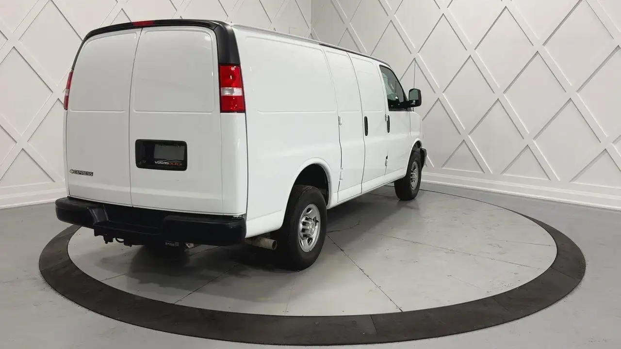 Chevrolet Express 2500 снимка Chevrolet Express 2500