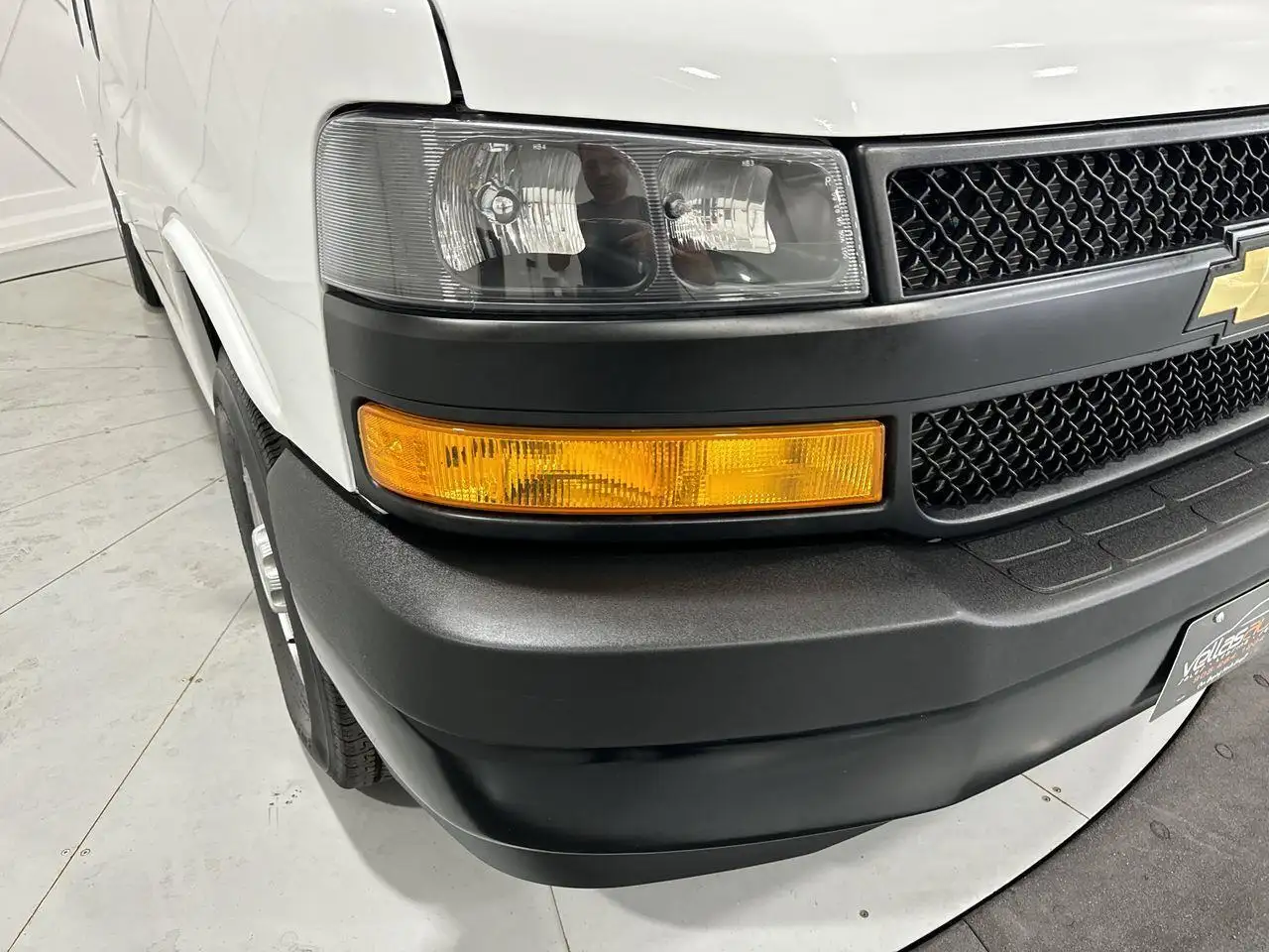 Chevrolet Express 2500 снимка Chevrolet Express 2500