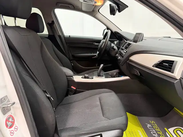 BMW 1 Series view 12