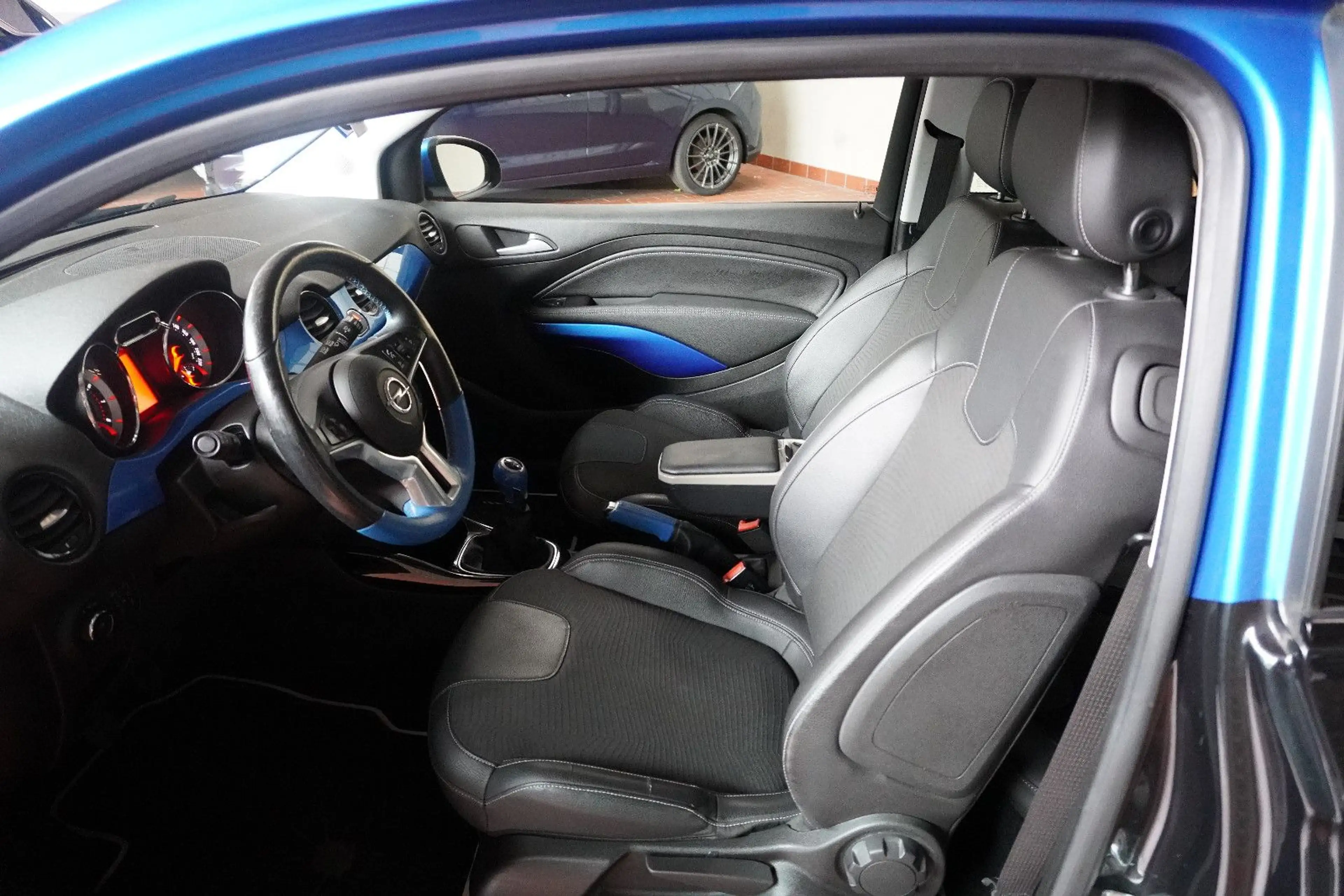 Opel Adam Jam - BlueCap Intellilink/Alwetterräder/Win — photo 8