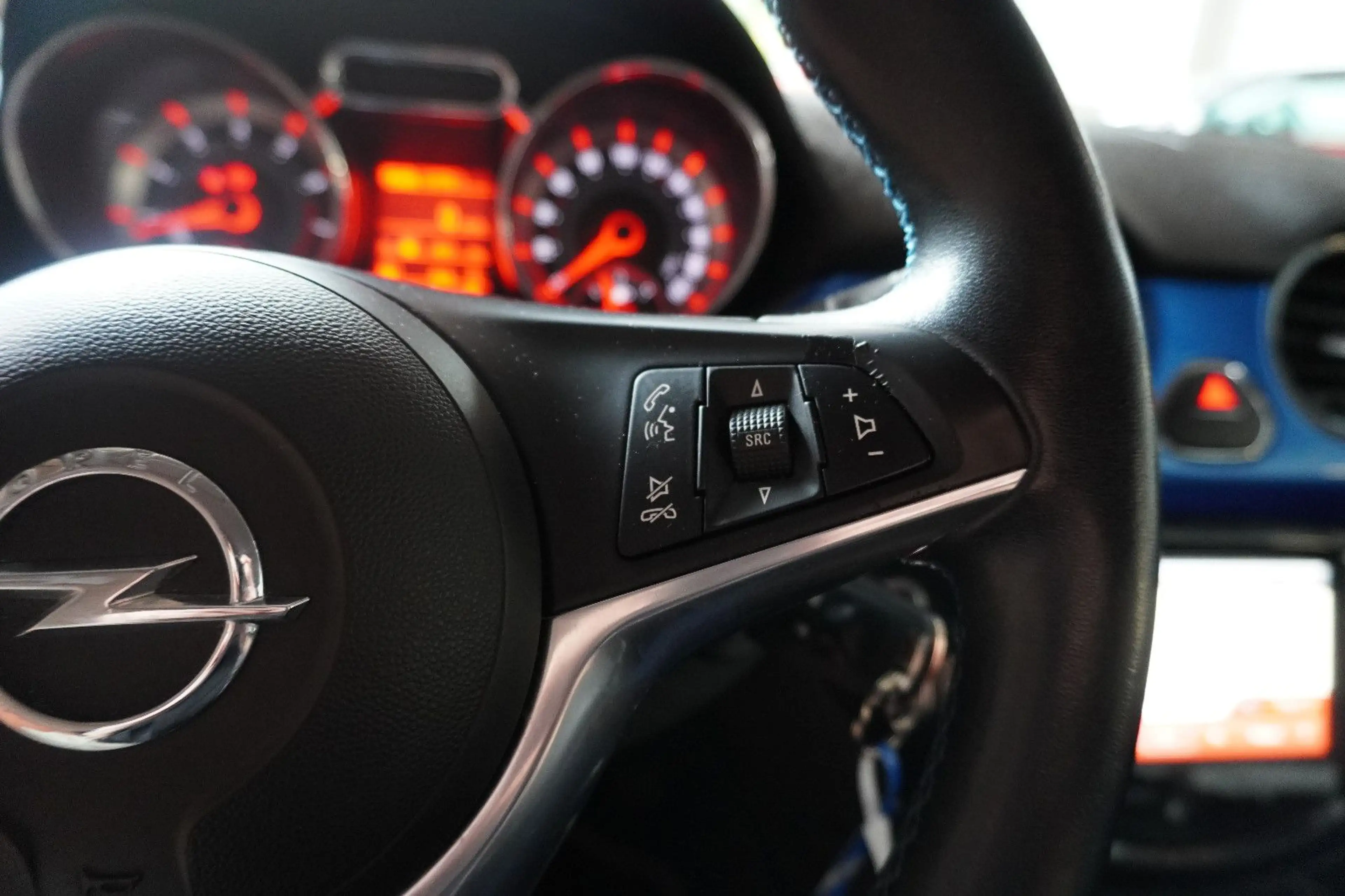 Opel Adam Jam - BlueCap Intellilink/Alwetterräder/Win — photo 11