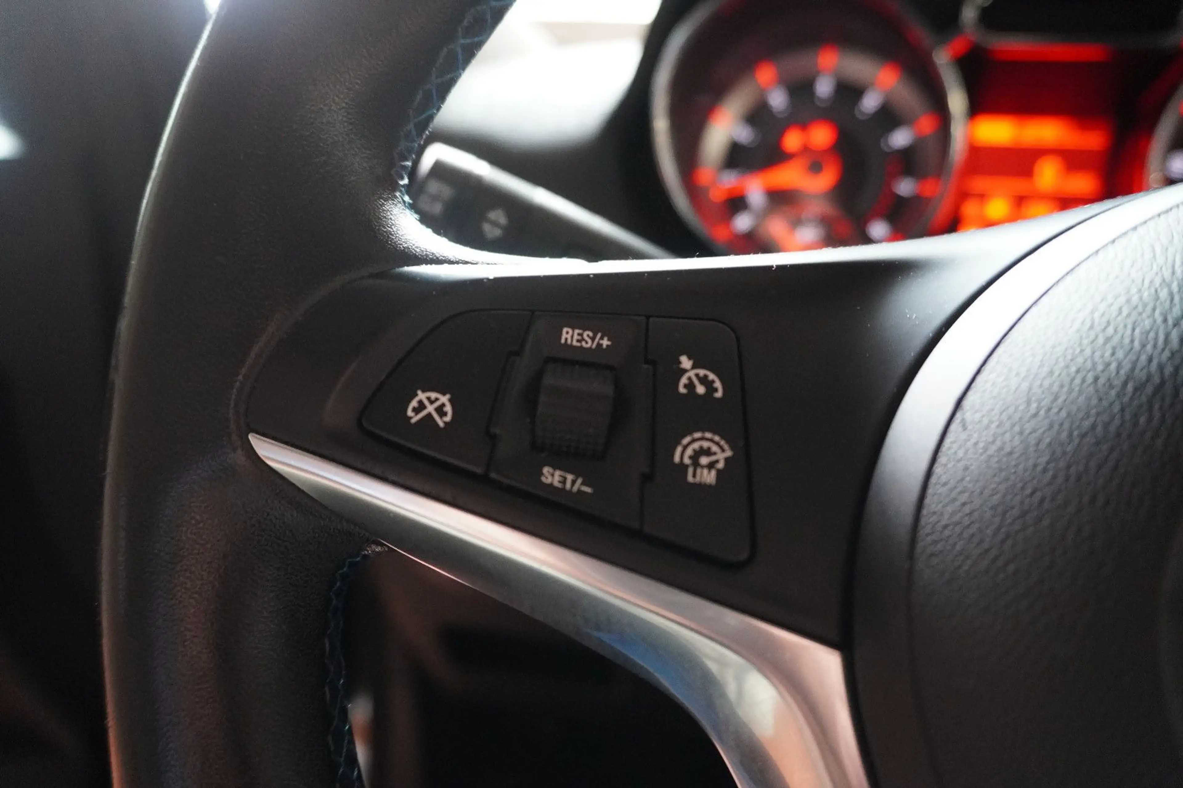 Opel Adam Jam - BlueCap Intellilink/Alwetterräder/Win — photo 10