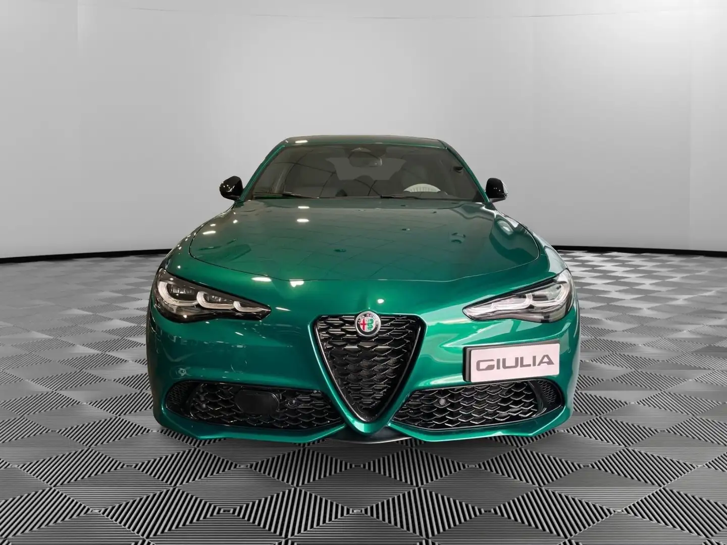 Alfa Romeo Giulia 2.2 Turbodiesel 210 CV AT8 AWD Q4 Veloce Verde - 2