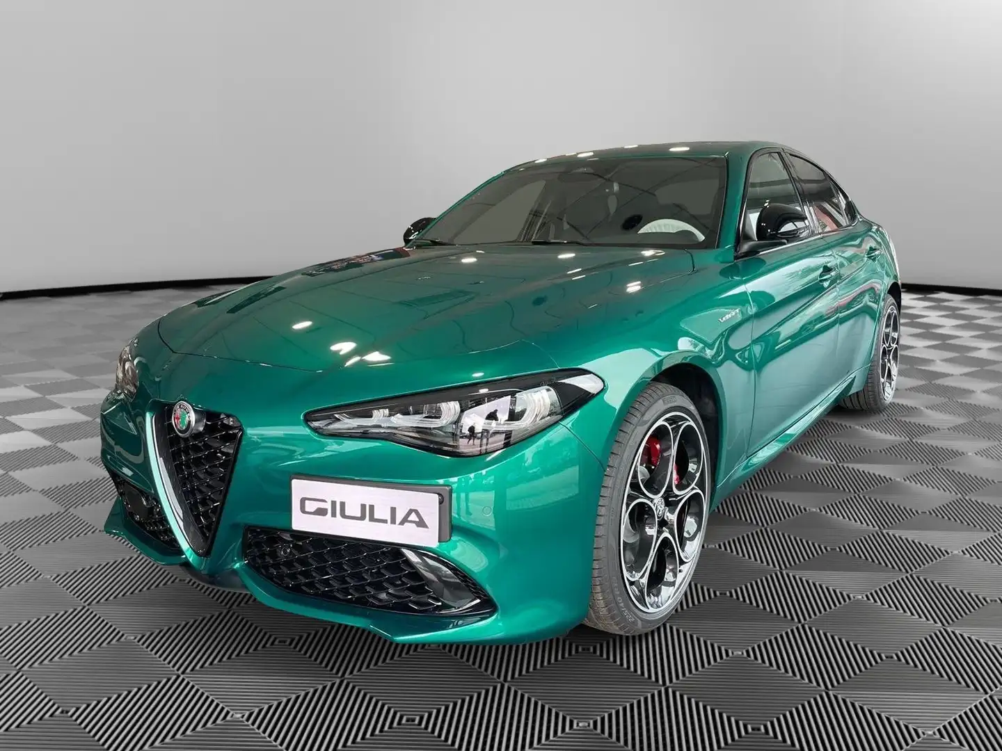 Alfa Romeo Giulia 2.2 Turbodiesel 210 CV AT8 AWD Q4 Veloce Verde - 1
