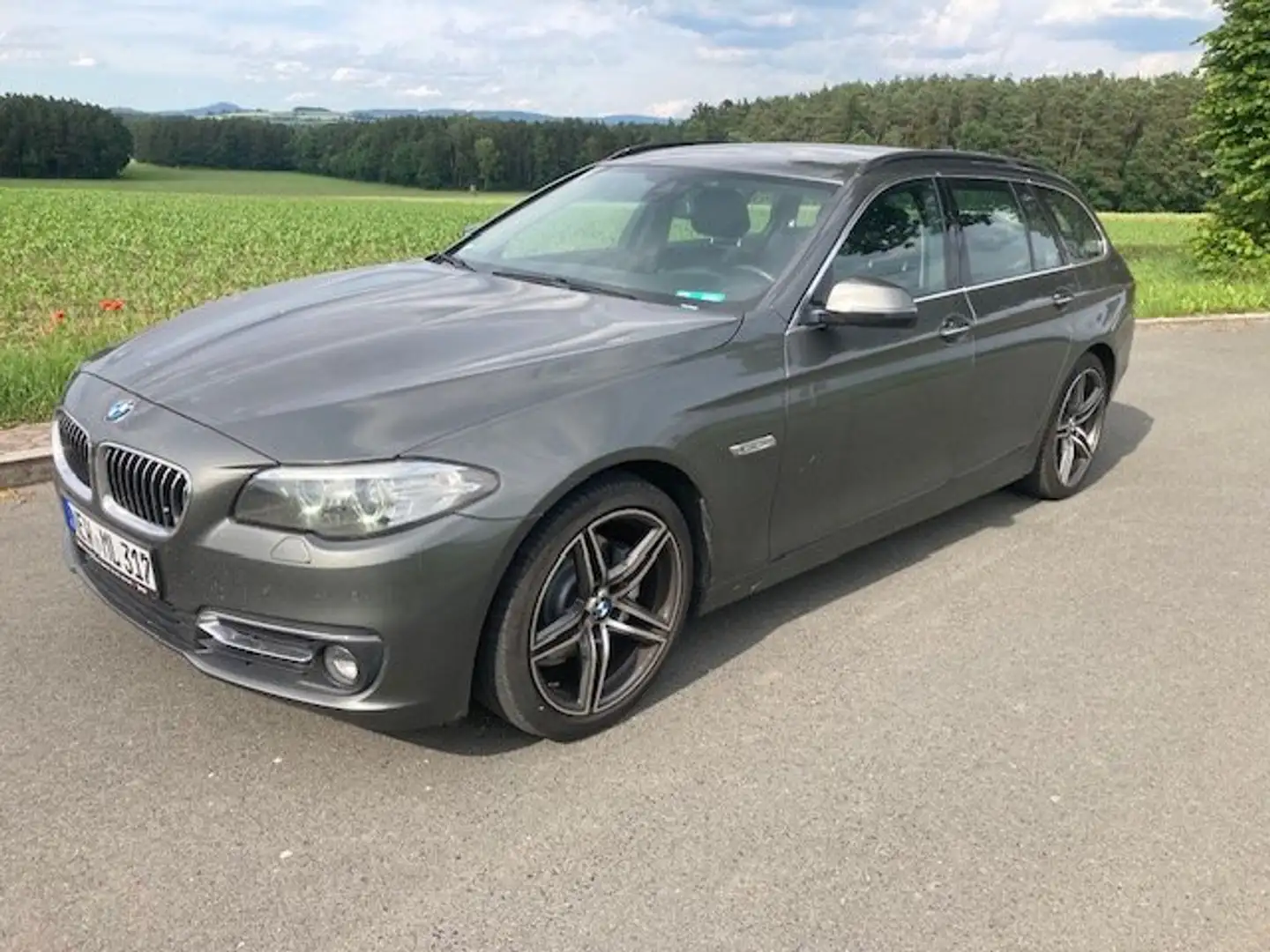 BMW 520 520d Touring Luxury Line - Topzustand - Leder Grigio - 2