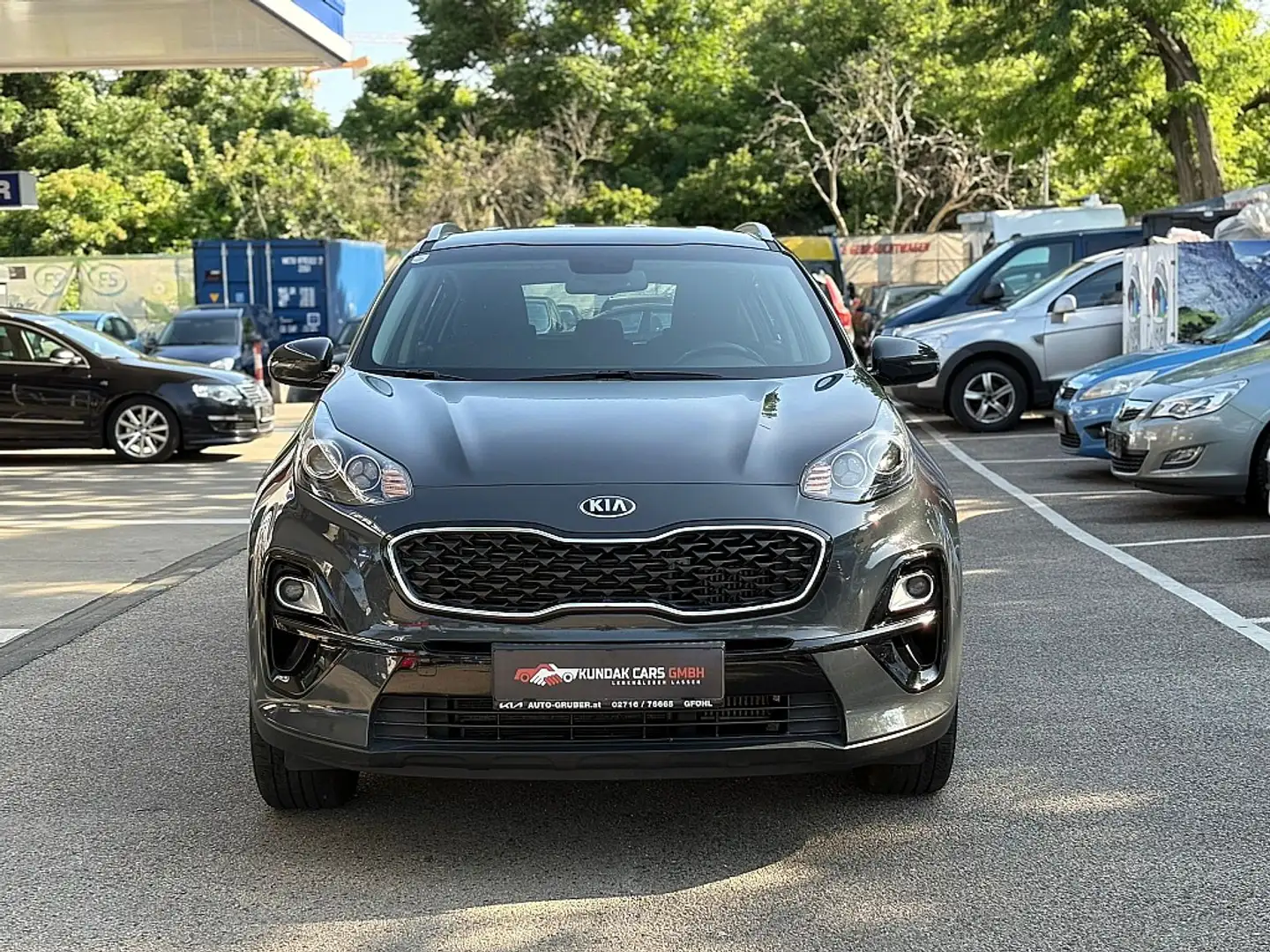 Kia Sportage 1,6 CRDI SCR Silber**ERSTBESITZ**PICKERL 10/2025** Grau - 2
