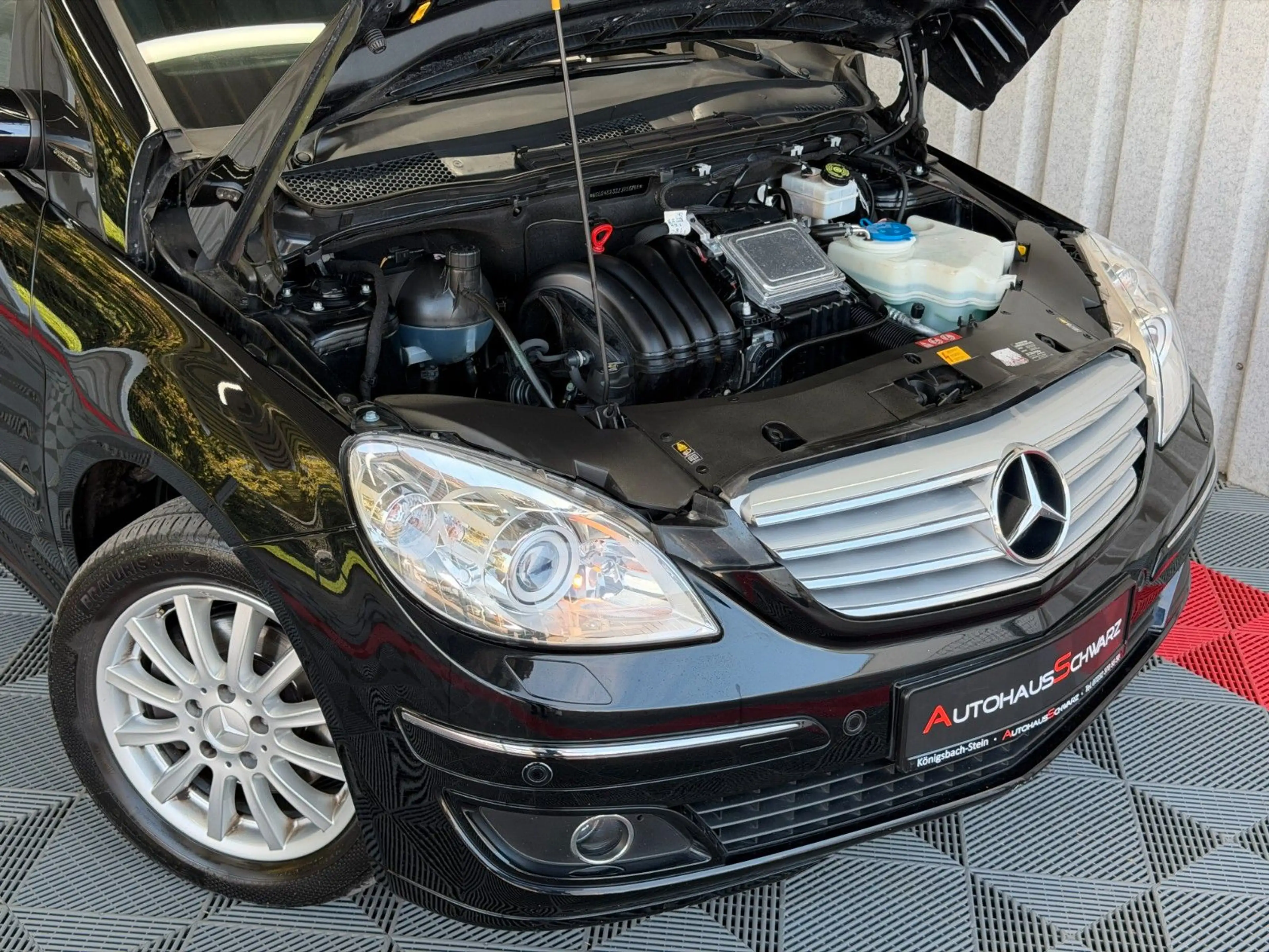 Mercedes-Benz B 200 B200 SpecialEdition Pano Xenon Tempo SHZ PDC — photo 8