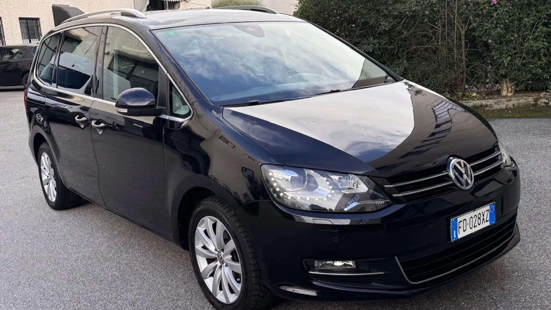 Volkswagen Sharan Sharan II 2016 2.0 tdi Highline 184cv dsg Nero - 1