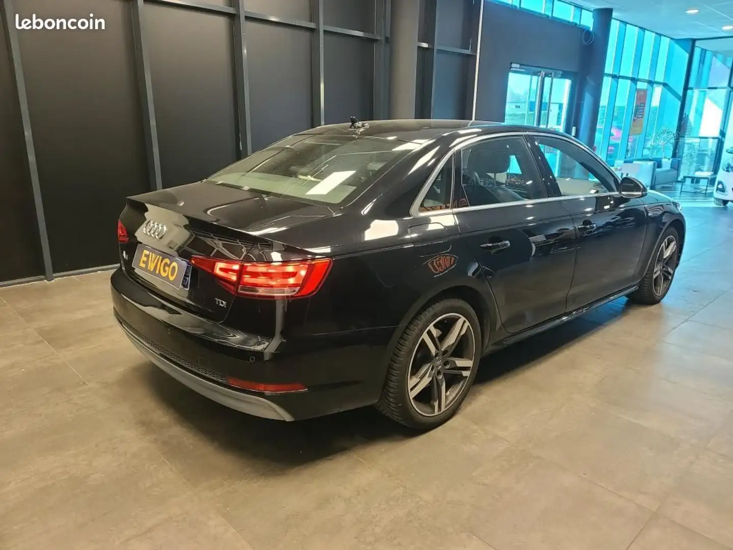 Audi A4 2.0 TDI 150ch S line tronic 7 Nero - 2