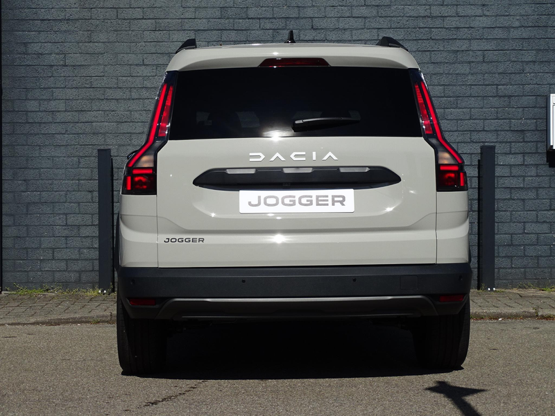 Dacia Jogger 1.0 TCe 110 expression 7p. PACK COMFORT / METALLIC — photo 22